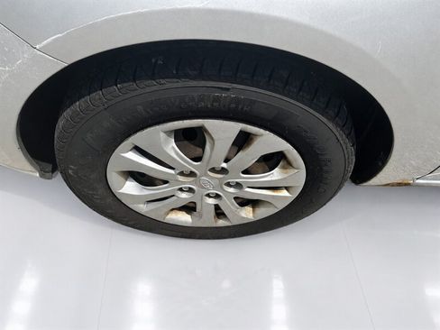 Used 2010 Kia Forte EX FWD image 28