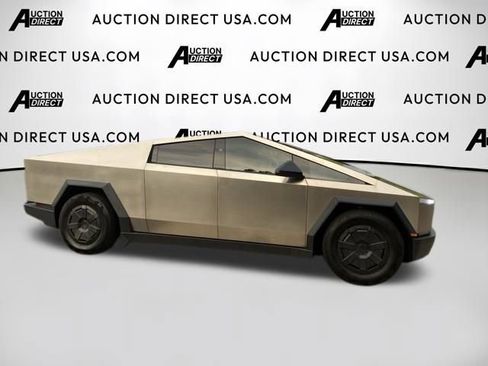 Used 2025 Tesla Cybertruck AWD Crew Cab image 26