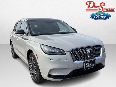 Used 2022 Lincoln Corsair Reserve w/ Equipment Group 201A image 4