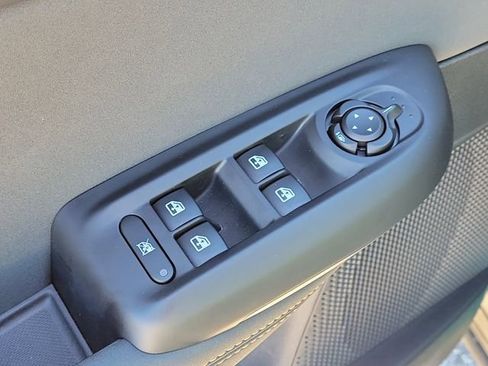 New 2025 Alfa Romeo Tonale AWD/4WD image 18