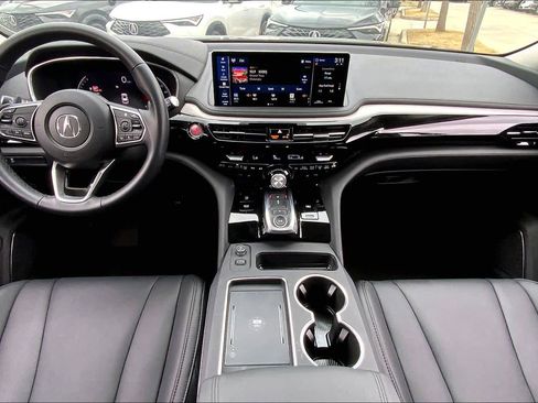 Used 2025 Acura MDX FWD image 16