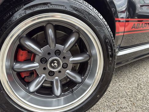 Used 2012 FIAT 500 Abarth w/ Safety & Convenience Pkg image 7