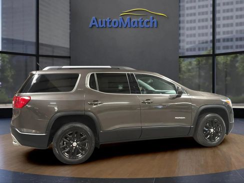 Used 2019 GMC Acadia SLT AWD/4WD image 11