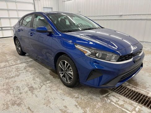 Used 2024 Kia Forte LXS FWD image 11