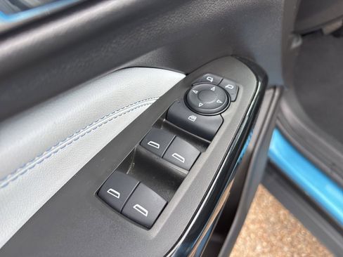 Certified 2025 Chevrolet Trax LT w/ Driver Confidence Package image 11