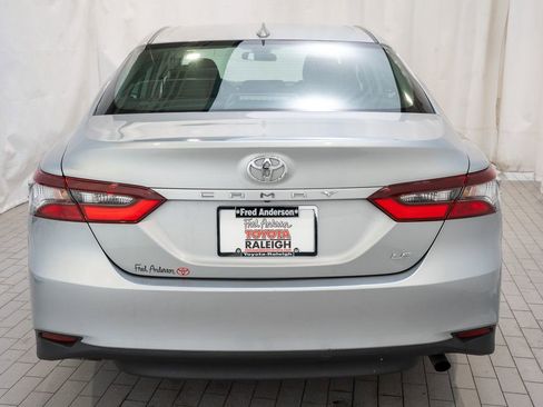 Used 2024 Toyota Camry LE image 4
