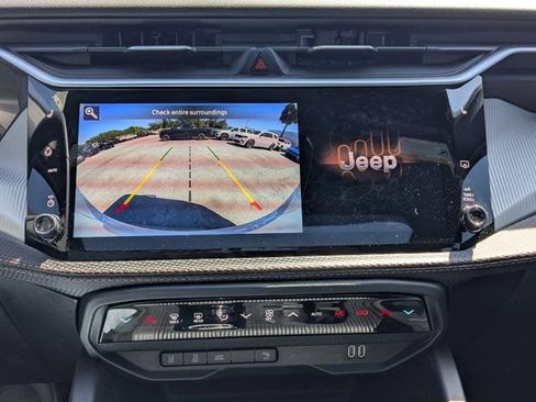 New 2026 Jeep Cherokee Limited image 23