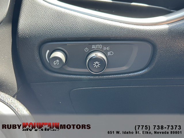 Used 2022 Chevrolet Malibu LT FWD image 15