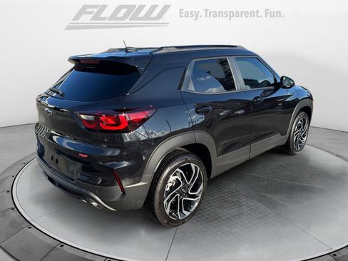 Used 2025 Chevrolet TrailBlazer RS w/ Convenience Package AWD/4WD image 9