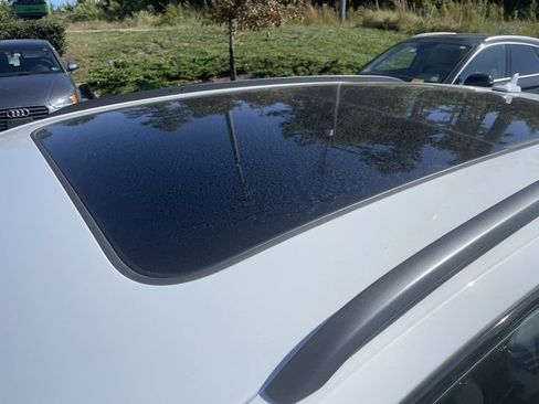 Certified 2025 Audi Q5 2.0T Premium w/ Convenience Plus Package image 6