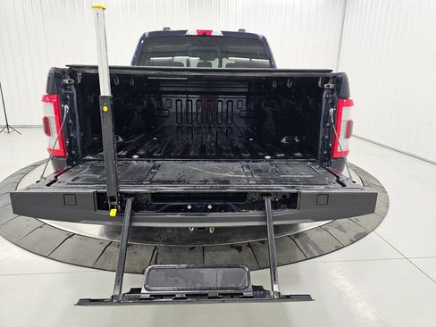 Used 2022 Ford F150 Lariat image 18