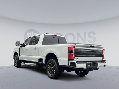 Used 2025 Ford F350 Platinum image 4