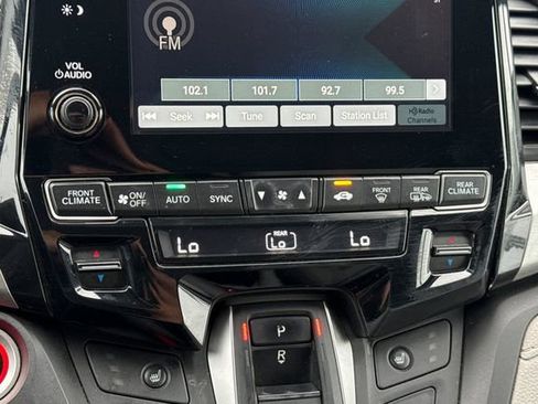 Used 2019 Honda Odyssey EX-L image 25