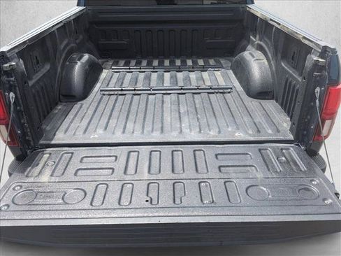 Used 2019 Ford F150 Lariat w/ Equipment Group 502A Luxury AWD/4WD image 10