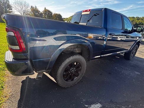 Used 2022 RAM 2500 Laramie w/ Night Edition AWD/4WD image 5