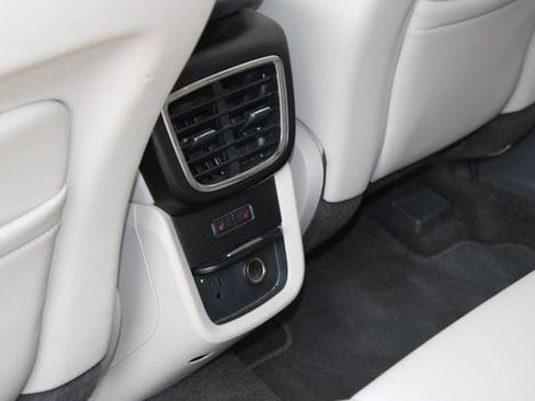 Used 2019 Lincoln Nautilus Reserve image 20