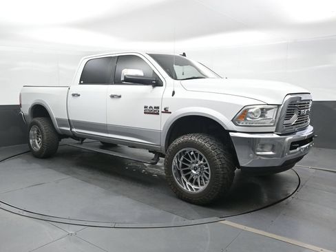 Used 2016 RAM 2500 Laramie AWD/4WD image 5