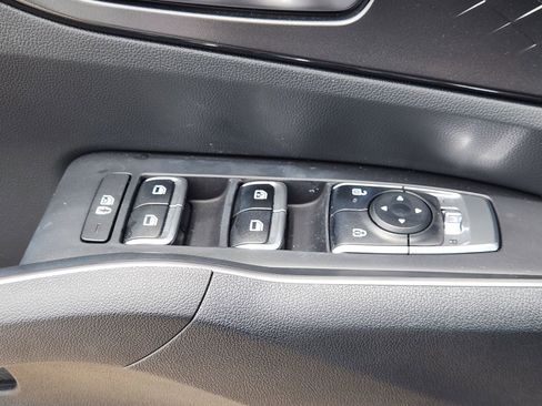 Used 2025 Kia Sorento LX FWD image 27
