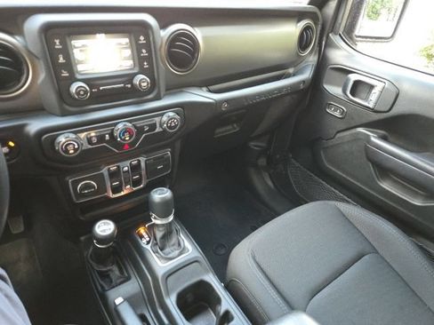 Used 2019 Jeep Wrangler Unlimited Sport S AWD/4WD image 14