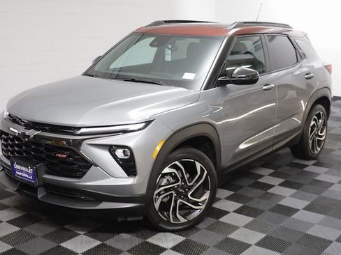 Certified 2025 Chevrolet TrailBlazer RS w/ Convenience Package image 2