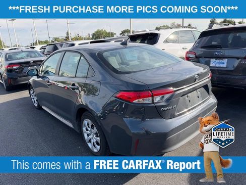 Used 2025 Toyota Corolla LE FWD image 5