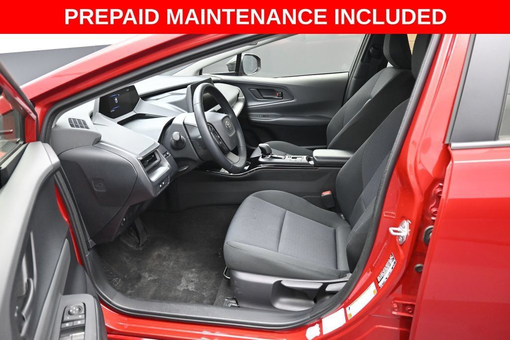 Certified 2025 Toyota Prius LE FWD image 9