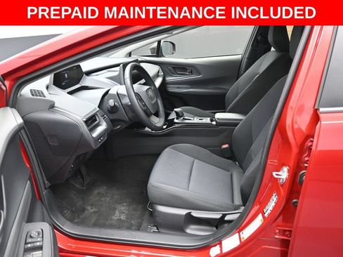 Certified 2025 Toyota Prius LE FWD image 9
