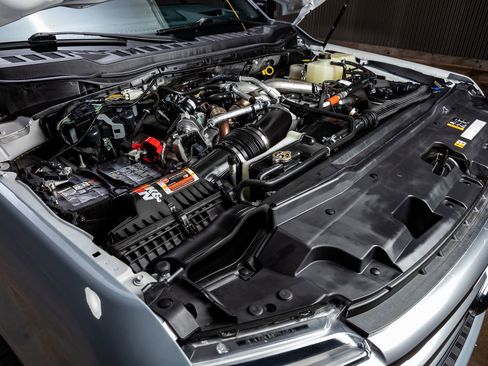 Used 2024 Ford F250 Platinum w/ Tremor Off-Road Package image 41