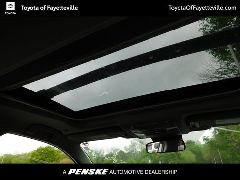 Used 2025 Toyota RAV4 XLE Premium image 6