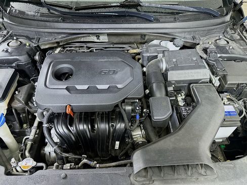 Used 2018 Hyundai Sonata SEL w/ Tech Package 04 FWD image 9