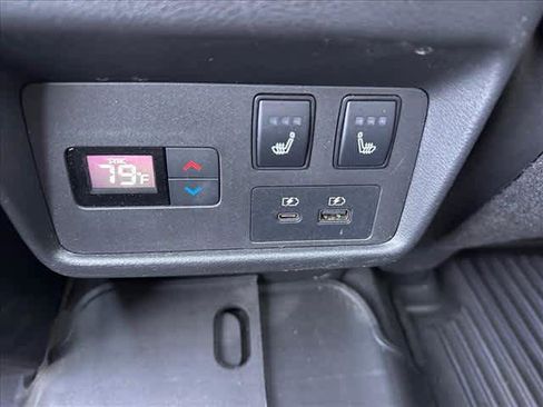 Used 2023 Nissan Rogue Platinum w/ Platinum Premium Package image 11