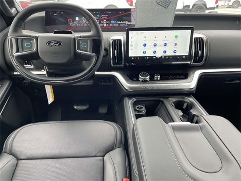 New 2025 Ford Expedition Max Platinum w/ Stealth Appearance Package image 4