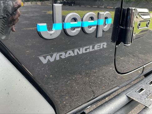 Used 2022 Jeep Wrangler Sport AWD/4WD image 33