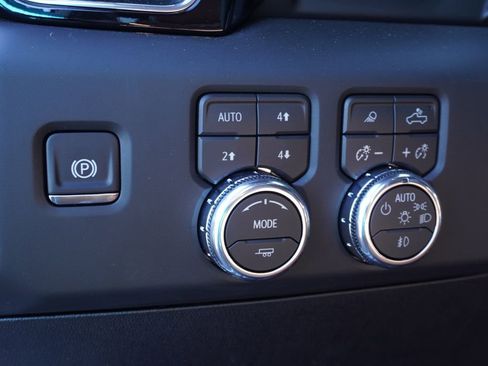 New 2026 GMC Sierra 2500 Denali Ultimate w/ Max Trailering Package image 19