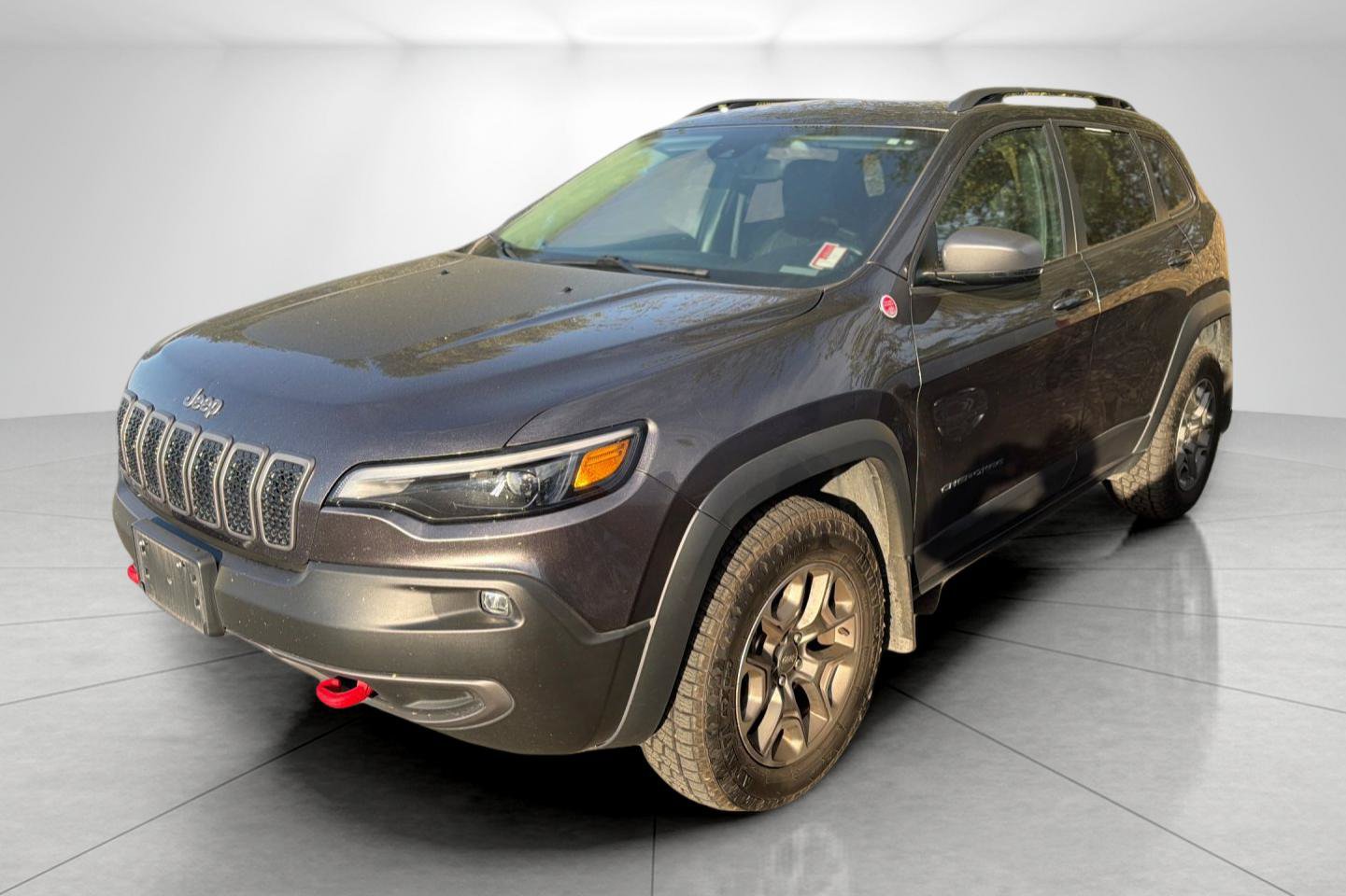 Used 2021 Jeep Cherokee Trailhawk w/ Sun, Sound & Nav Group AWD/4WD image 2