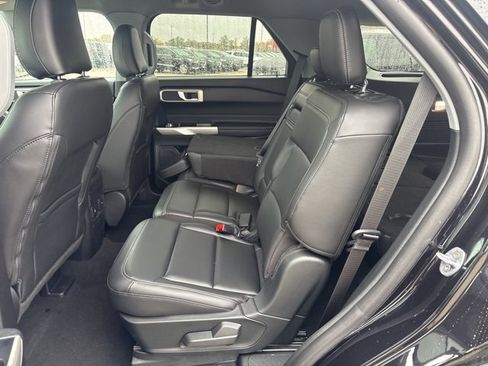 Certified 2023 Ford Explorer XLT w/ Equipment Group 202A image 10