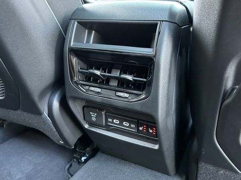 New 2026 Jeep Grand Cherokee Limited AWD/4WD image 41