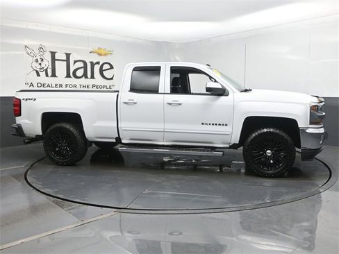 Used 2017 Chevrolet Silverado 1500 LT w/ All Star Edition image 44