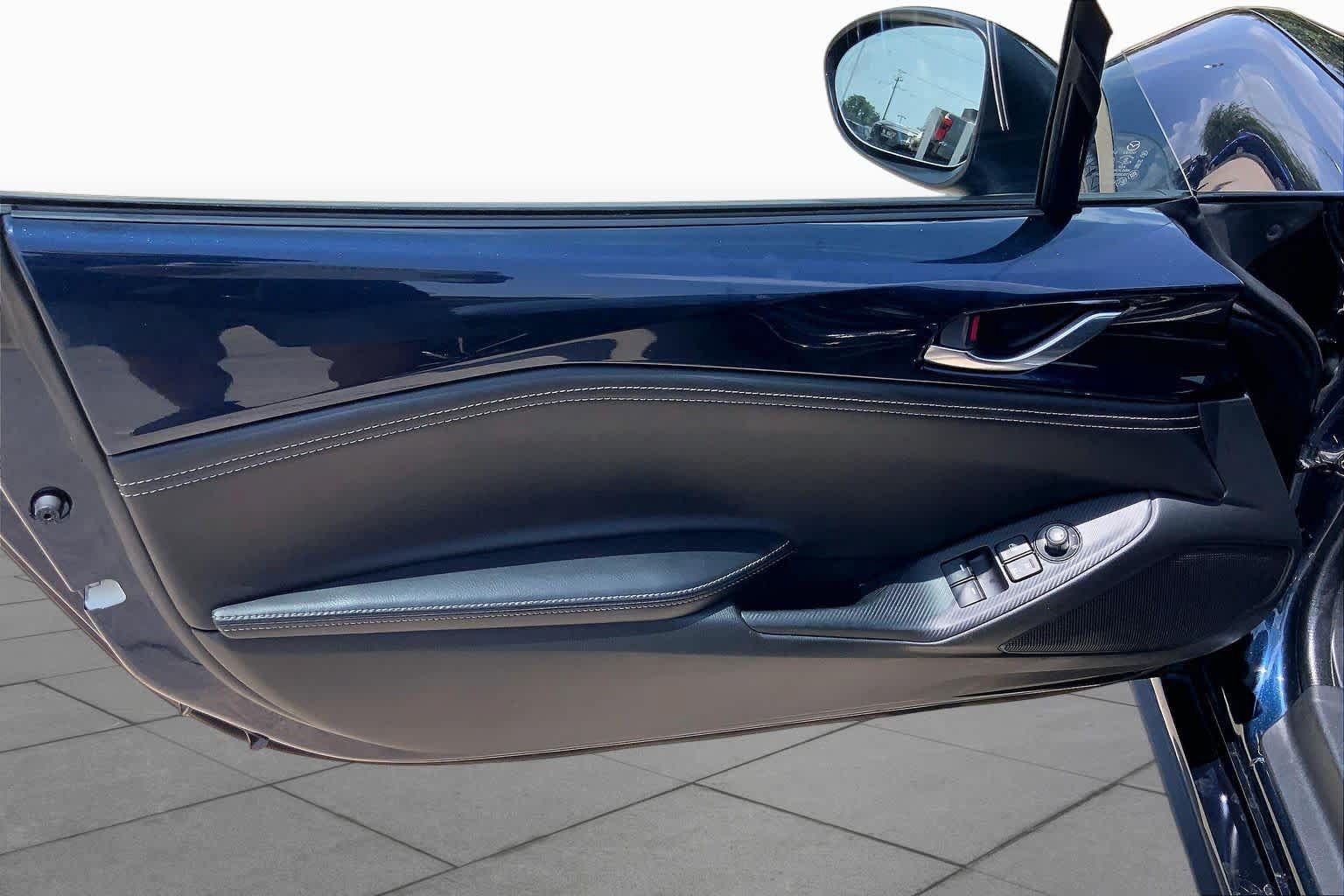 Used 2025 MAZDA MX-5 Miata RF Grand Touring RWD image 18