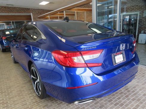 Used 2021 Honda Accord Sport image 6