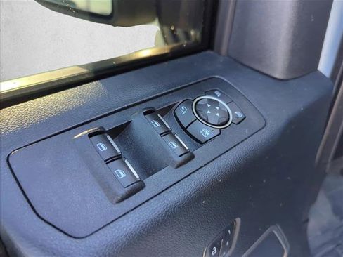 Used 2019 Ford F150 Raptor w/ Equipment Group 802A Luxury image 8