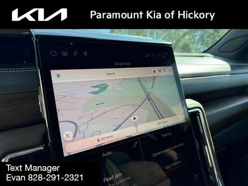 Used 2025 GMC Yukon XL Denali Ultimate image 11