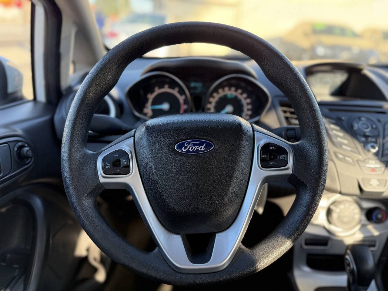 Used 2017 Ford Fiesta SE FWD image 15
