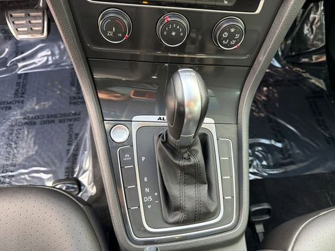 Used 2019 Volkswagen Golf Alltrack SE image 23