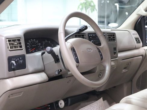 Used 2001 Ford F350 Lariat image 78