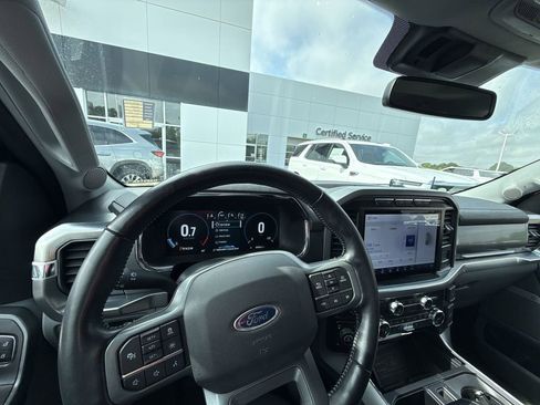 Used 2022 Ford F150 Lariat w/ Equipment Group 502A High AWD/4WD image 16