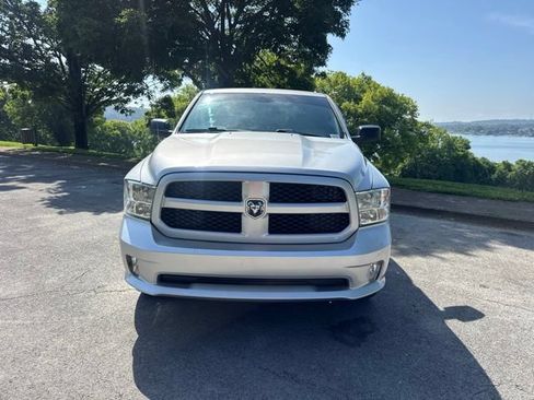 Used 2014 RAM 1500 Express RWD image 2