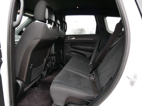 Used 2016 Jeep Grand Cherokee Laredo w/ Quick Order Package 23E image 17