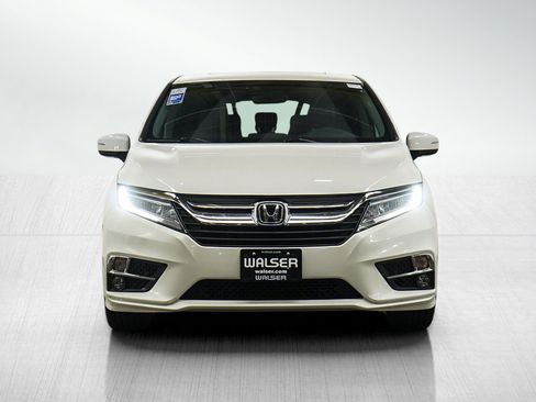 Used 2018 Honda Odyssey Elite image 8