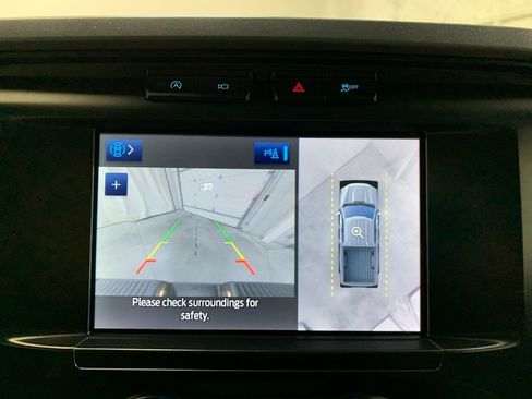 Used 2023 Ford F150 XLT w/ Trailer Tow Package image 9